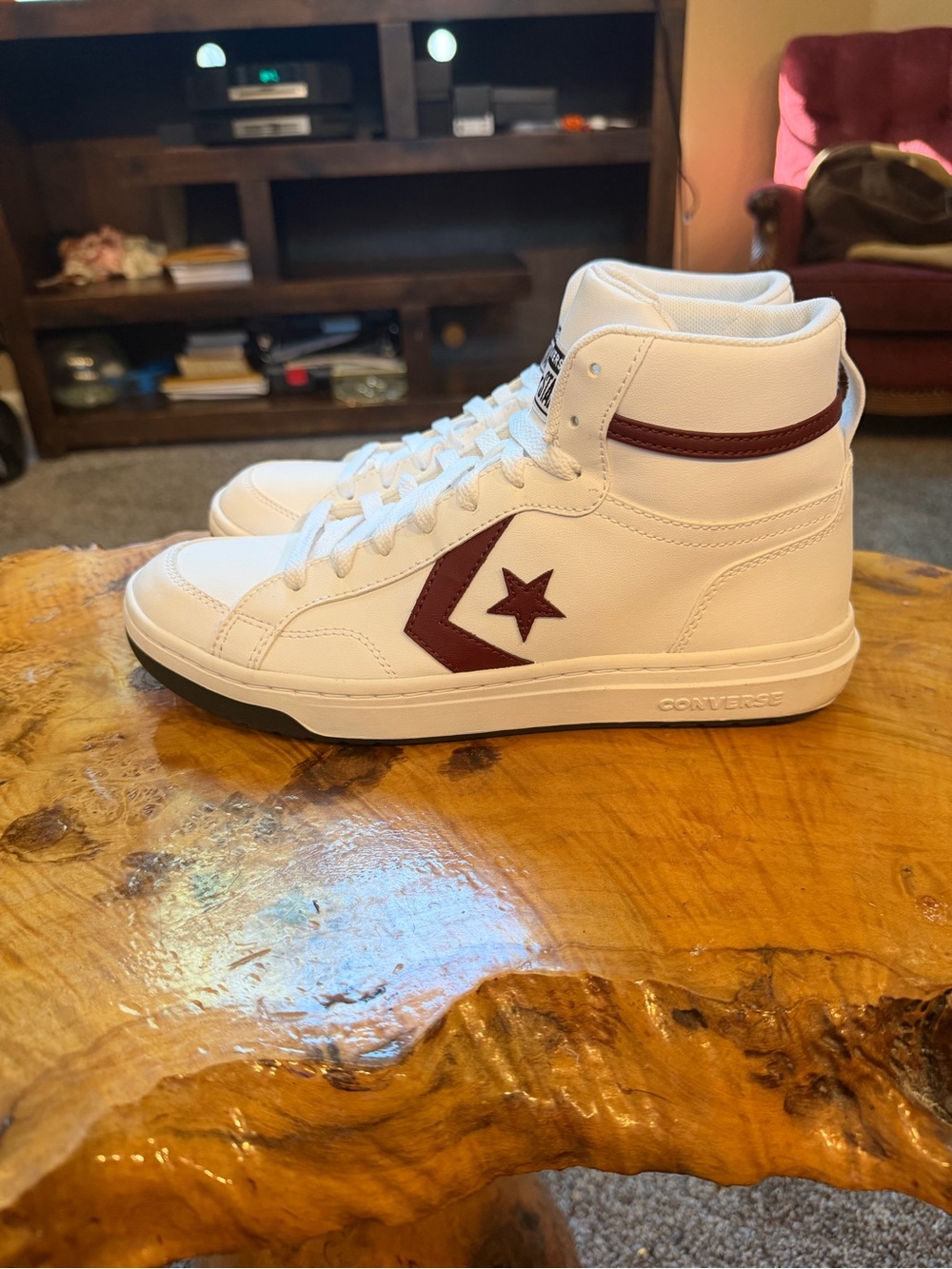Converse Pro Blaze V2 Mid White Cherry Daze Men's Size 8 / Women's Size 9.5 Shoe